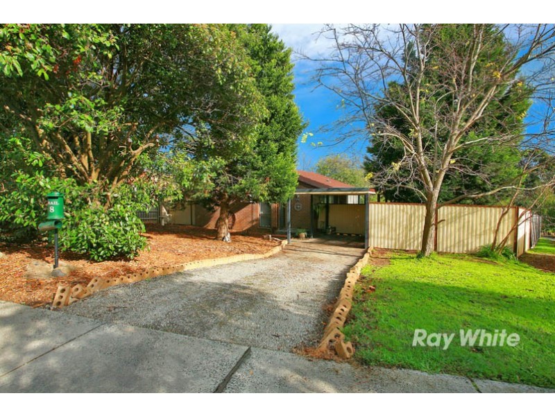 8 Sutherland Court, Endeavour Hills VIC 3802