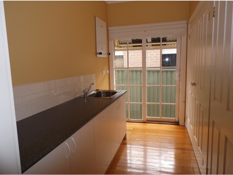 6 Gallop Close, Cranbourne East VIC 3977