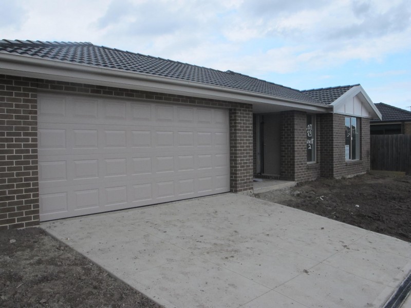 2/9 Burnnett Court, Longwarry VIC 3816