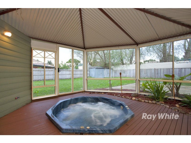 22 Terrence Drive, Cranbourne North VIC 3977