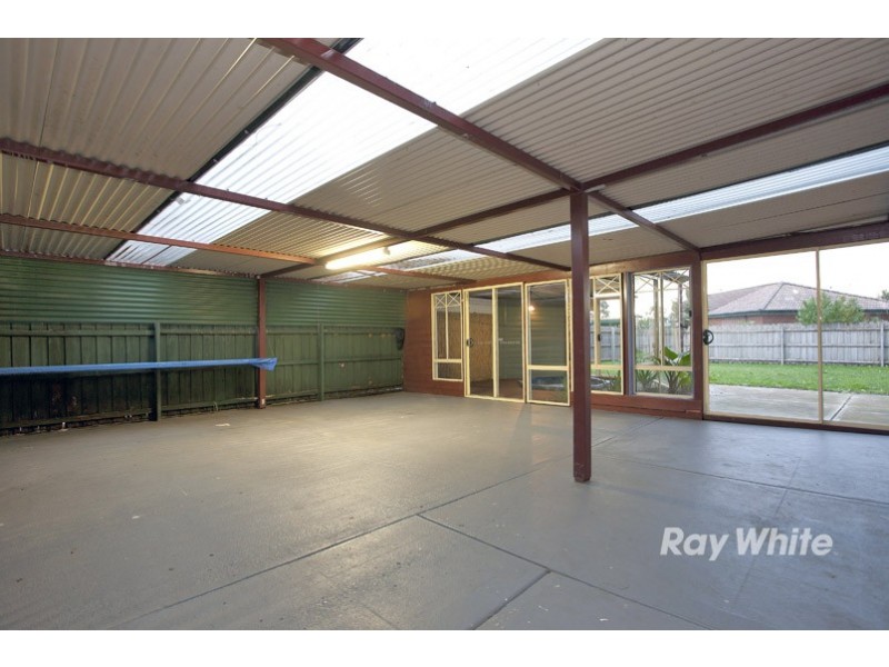 22 Terrence Drive, Cranbourne North VIC 3977