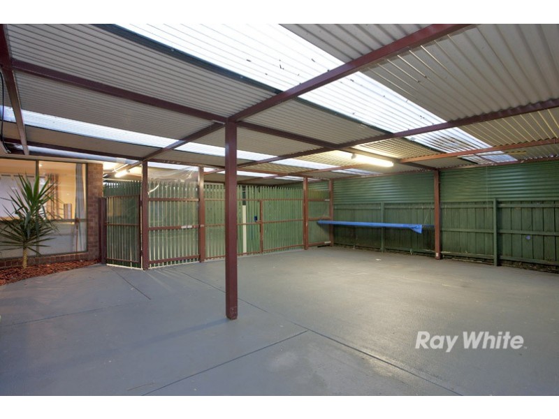 22 Terrence Drive, Cranbourne North VIC 3977