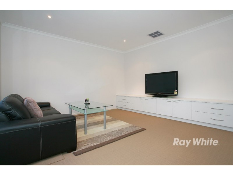 26 Banfield Place, Lyndhurst VIC 3975