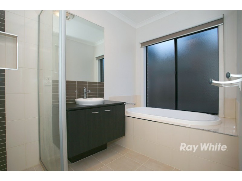 26 Banfield Place, Lyndhurst VIC 3975