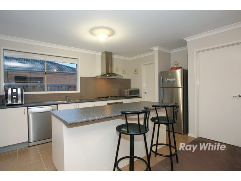 4 Camkerr Place, Lyndhurst VIC 3975