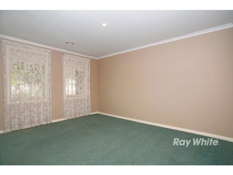 2 Jagger Circuit, Cranbourne East VIC 3977