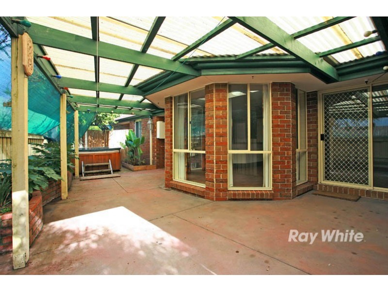 2 Jagger Circuit, Cranbourne East VIC 3977