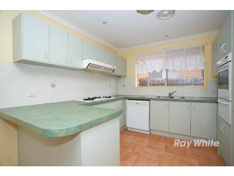 10 Montrose Way, Cranbourne West VIC 3977