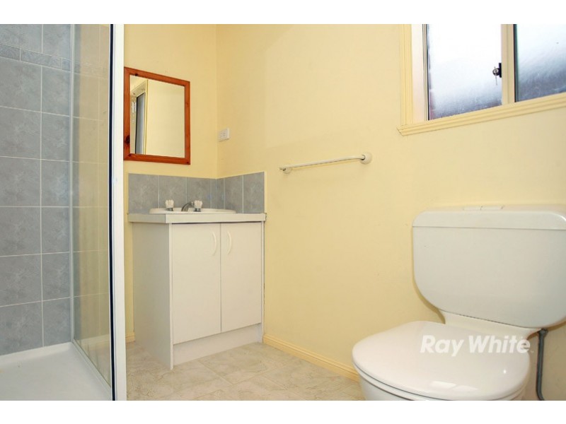 10 Montrose Way, Cranbourne West VIC 3977