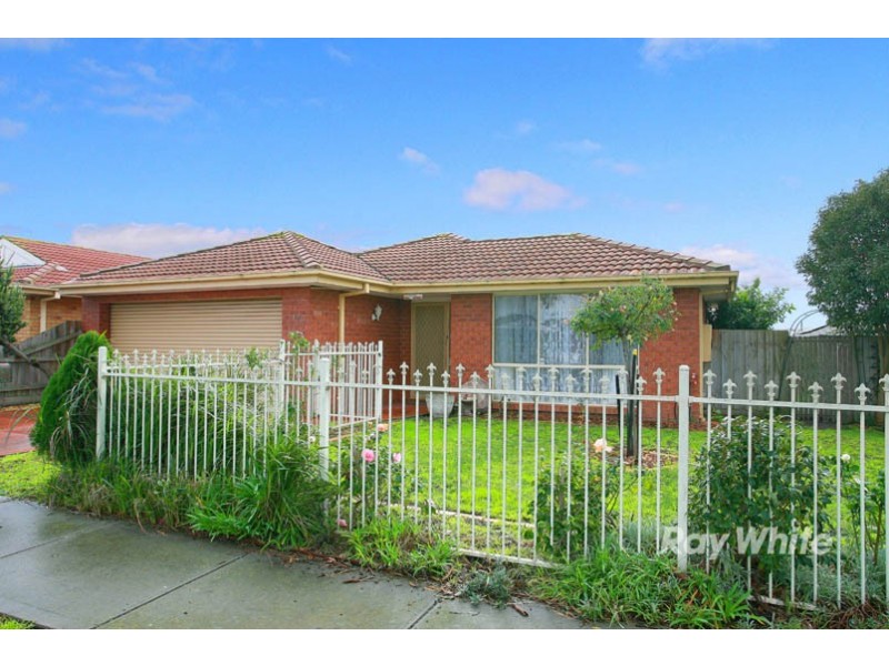10 Montrose Way, Cranbourne West VIC 3977