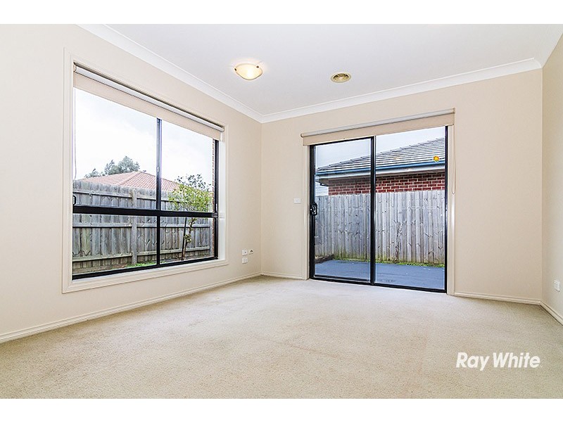 13 Pharaoh Drive, Cranbourne North VIC 3977