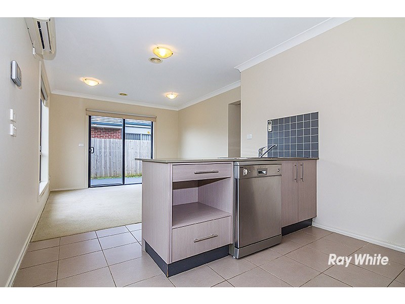 13 Pharaoh Drive, Cranbourne North VIC 3977