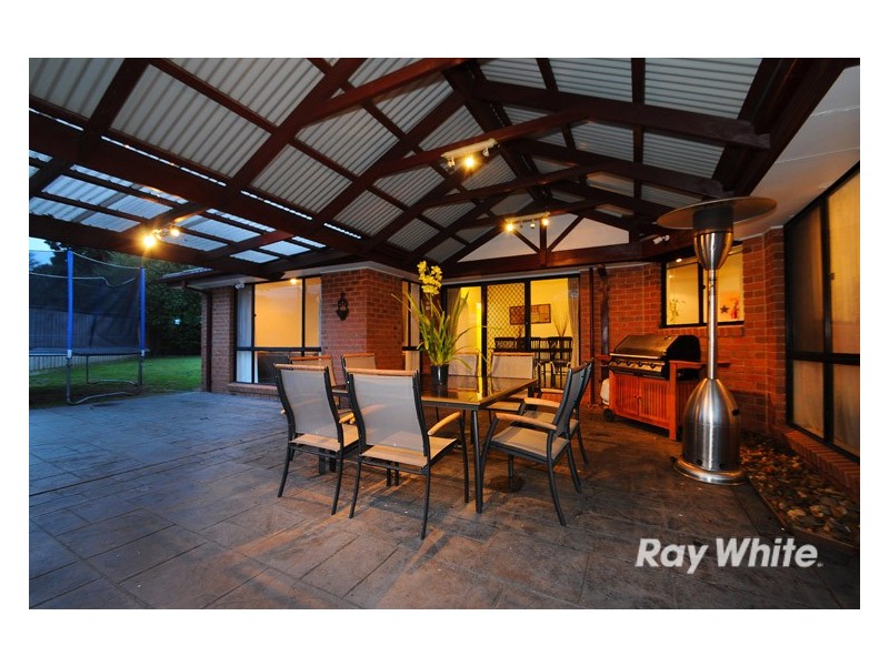 11 Fig Court, Cranbourne North VIC 3977