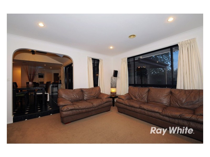 11 Fig Court, Cranbourne North VIC 3977