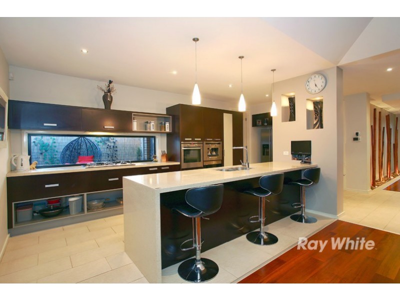 5 Phoenix Avenue, Cranbourne North VIC 3977