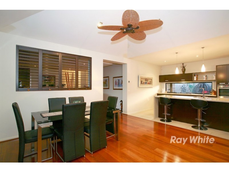 5 Phoenix Avenue, Cranbourne North VIC 3977