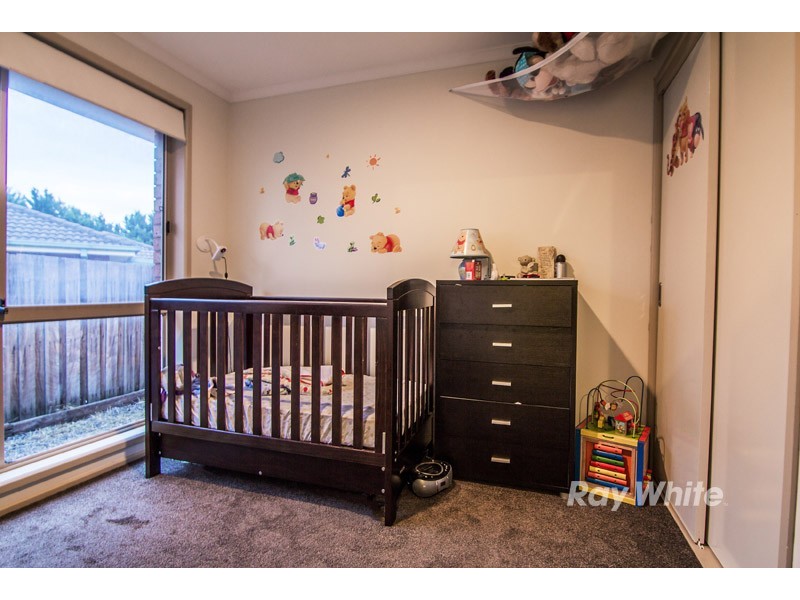 16 Manisa Place, Cranbourne West VIC 3977