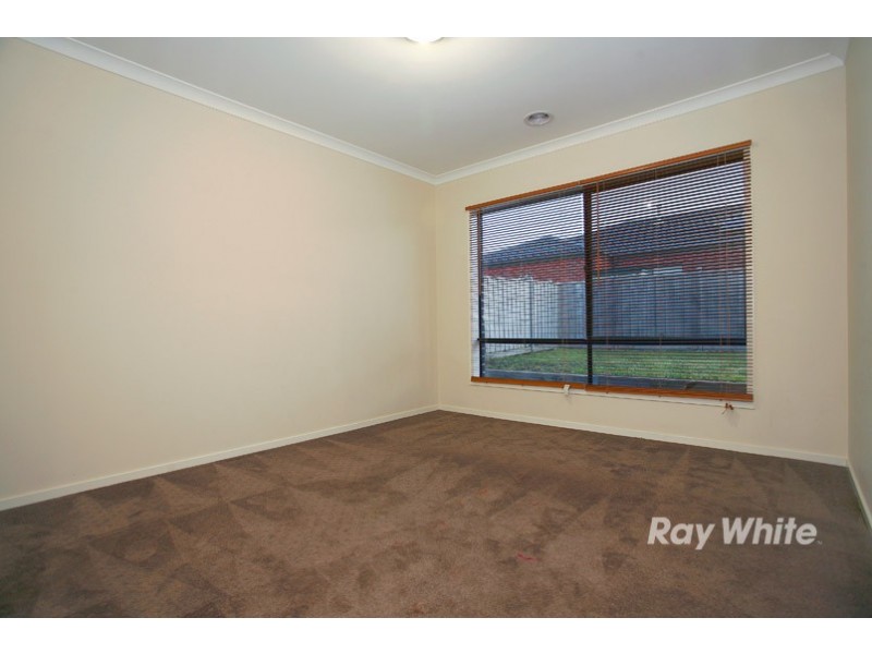 31 Mermaid Grove, Lyndhurst VIC 3975