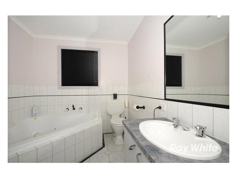 14 Lupin Court, Cranbourne North VIC 3977