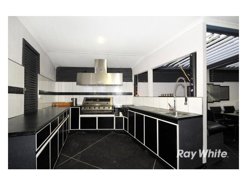 14 Lupin Court, Cranbourne North VIC 3977