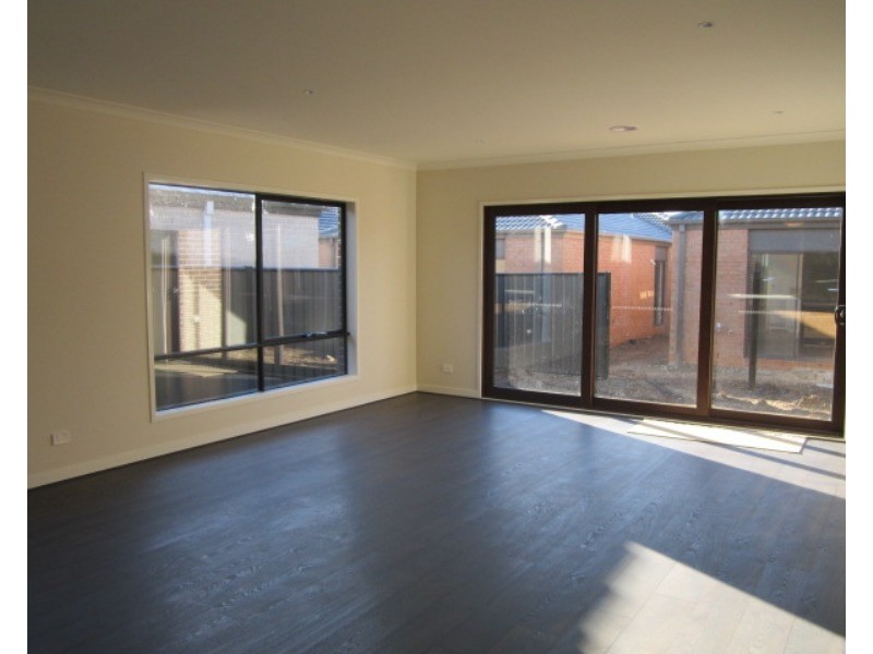 45 Karabair Street, Clyde North VIC 3978