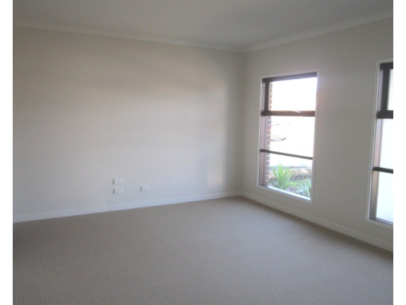 45 Karabair Street, Clyde North VIC 3978