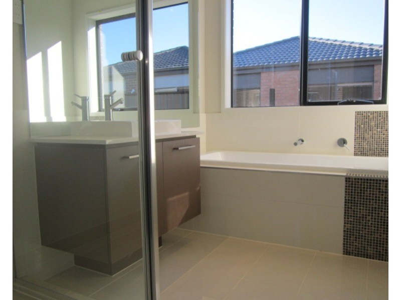 45 Karabair Street, Clyde North VIC 3978