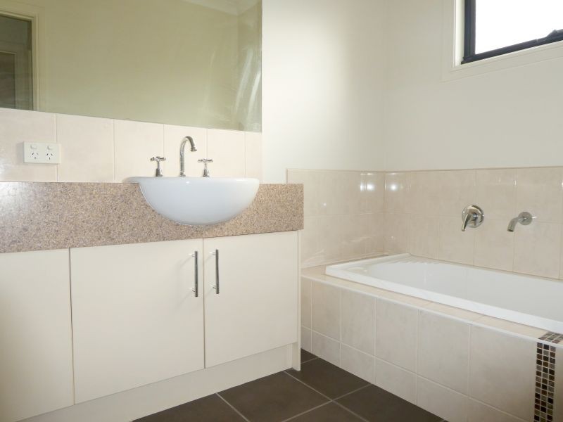 1/16 Sedgwick Court, Lynbrook VIC 3975