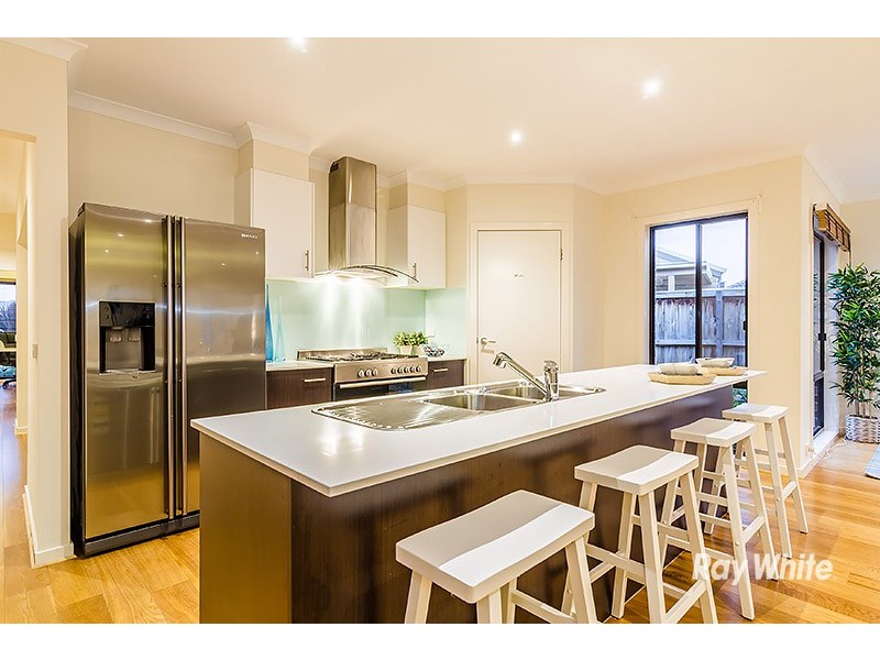 3 Tilly Place, Lynbrook VIC 3975