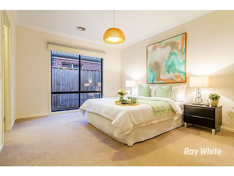3 Tilly Place, Lynbrook VIC 3975