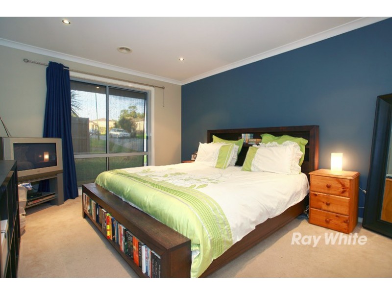 9 Ella Paige Place, Carrum Downs VIC 3201