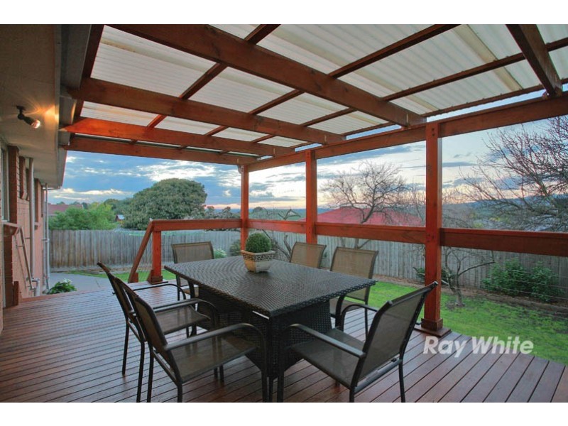 5 Eddington Place, Endeavour Hills VIC 3802