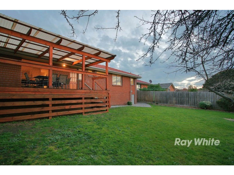 5 Eddington Place, Endeavour Hills VIC 3802