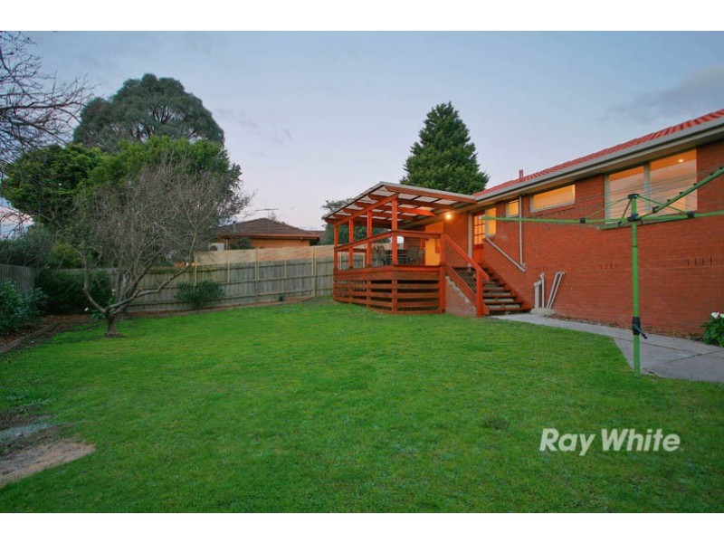 5 Eddington Place, Endeavour Hills VIC 3802