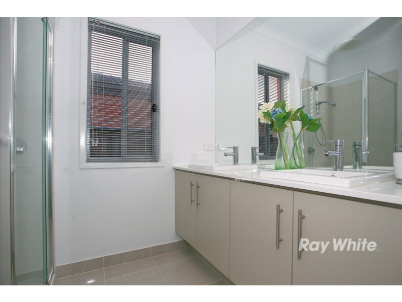 20 Jutland Close, Clyde North VIC 3978