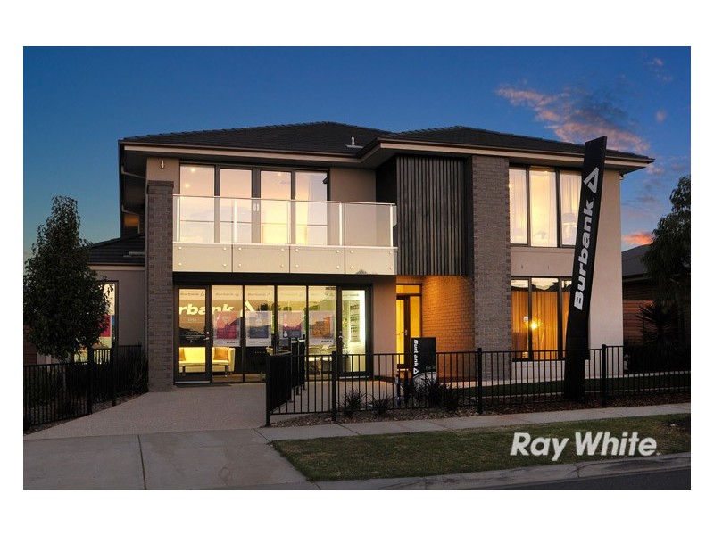 21 John Russell Road, Cranbourne West VIC 3977