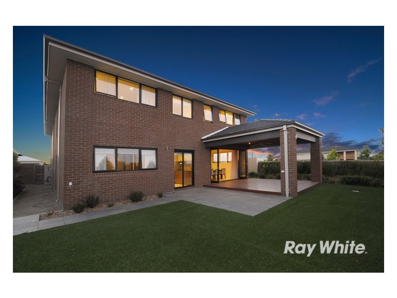 21 John Russell Road, Cranbourne West VIC 3977