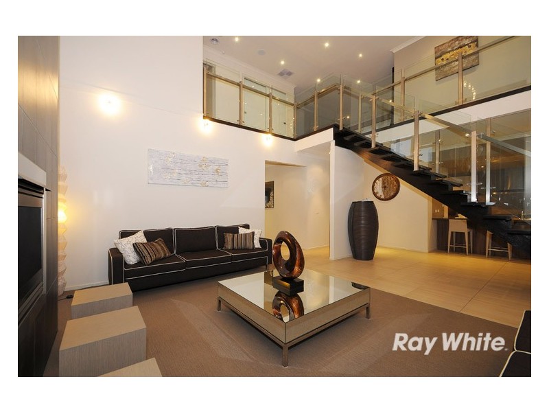 21 John Russell Road, Cranbourne West VIC 3977