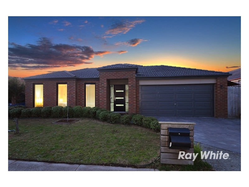 40 Silver Creek Drive, Lynbrook VIC 3975