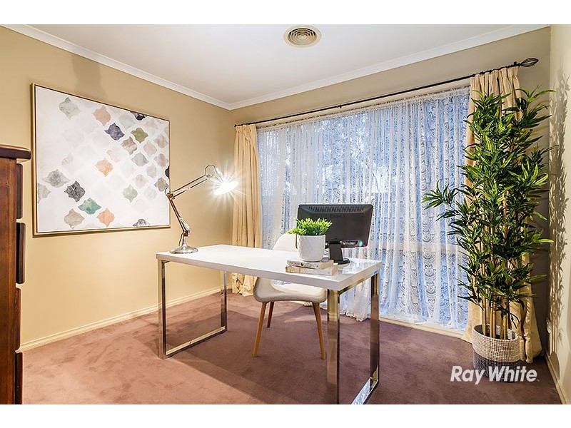 26 Forbes Avenue, Lynbrook VIC 3975