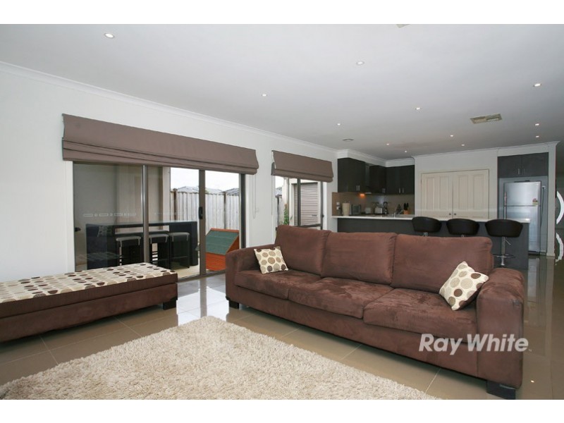 18 Hyperno Way, Sandhurst VIC 3977