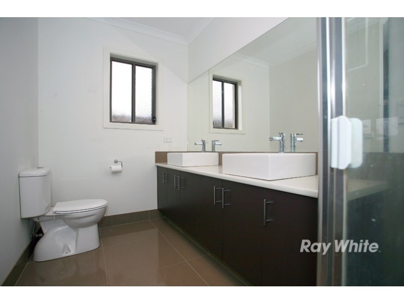 18 Hyperno Way, Sandhurst VIC 3977