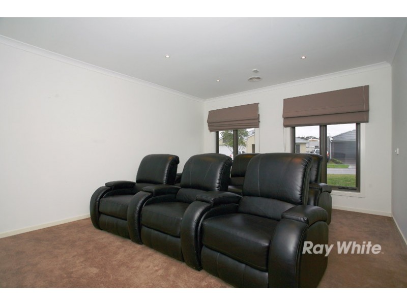18 Hyperno Way, Sandhurst VIC 3977