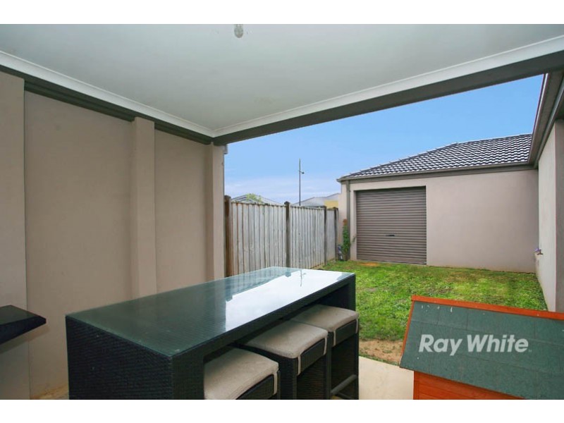 18 Hyperno Way, Sandhurst VIC 3977