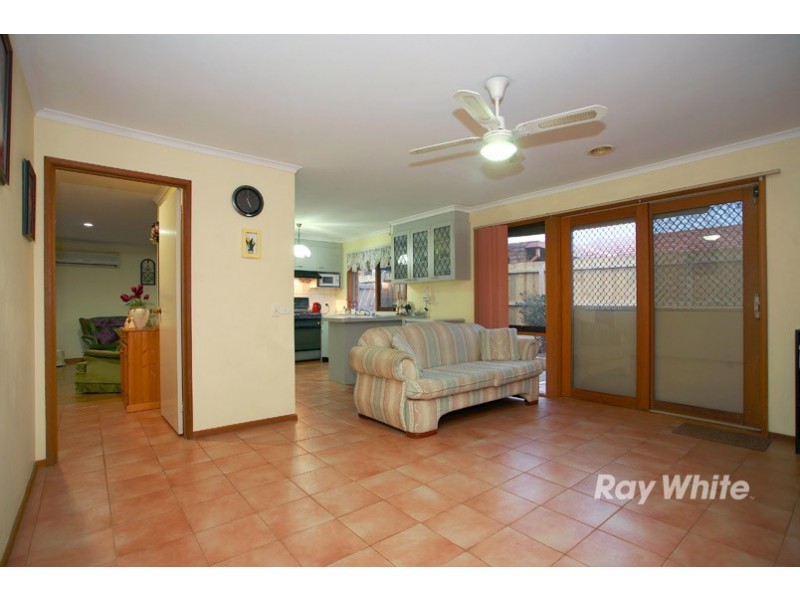 9 Hoop Pine Court, Cranbourne North VIC 3977