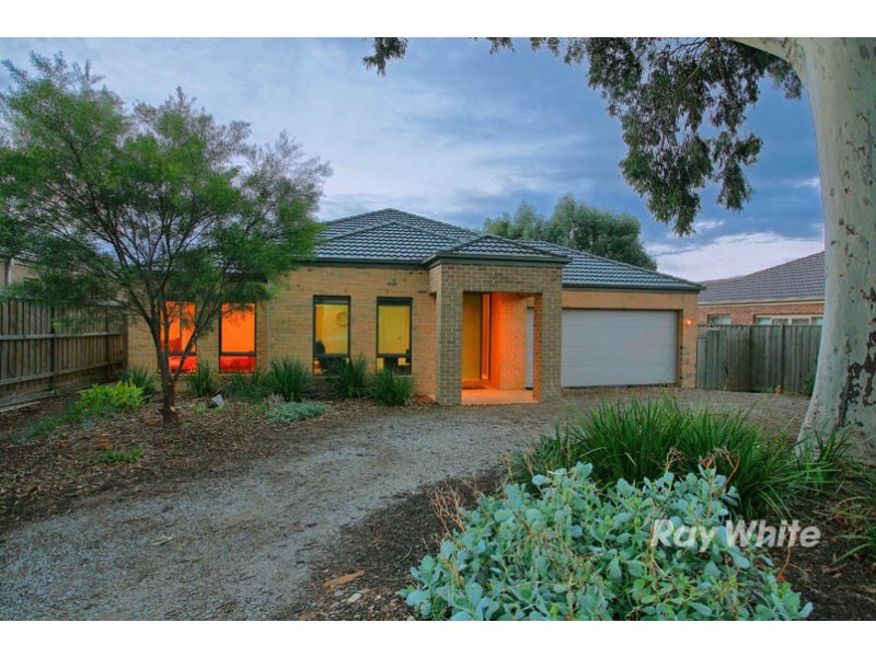 6 Aquanita Close, Lyndhurst VIC 3975