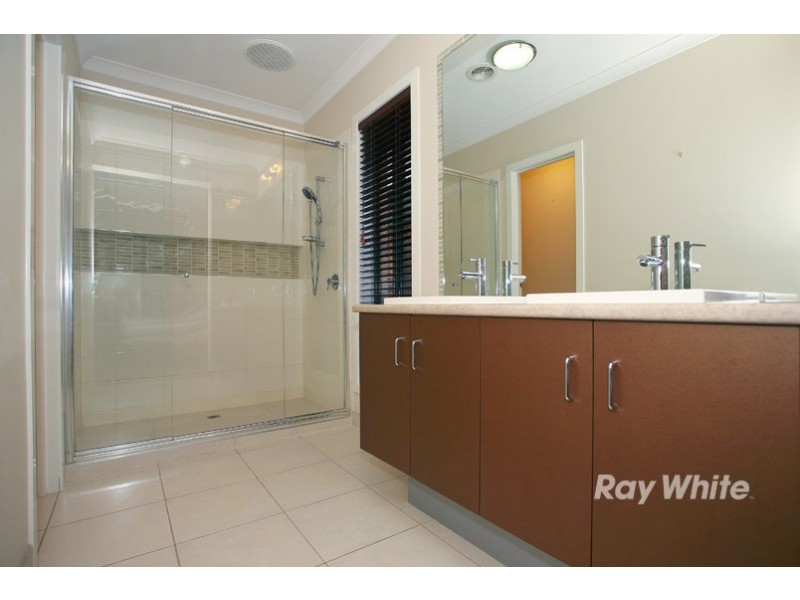 6 Aquanita Close, Lyndhurst VIC 3975