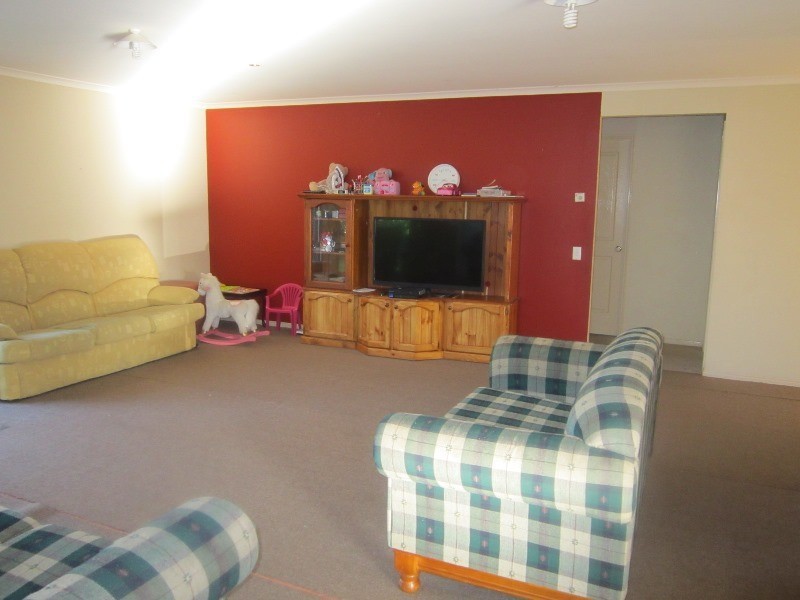 11 Croxley Place, Narre Warren South VIC 3805