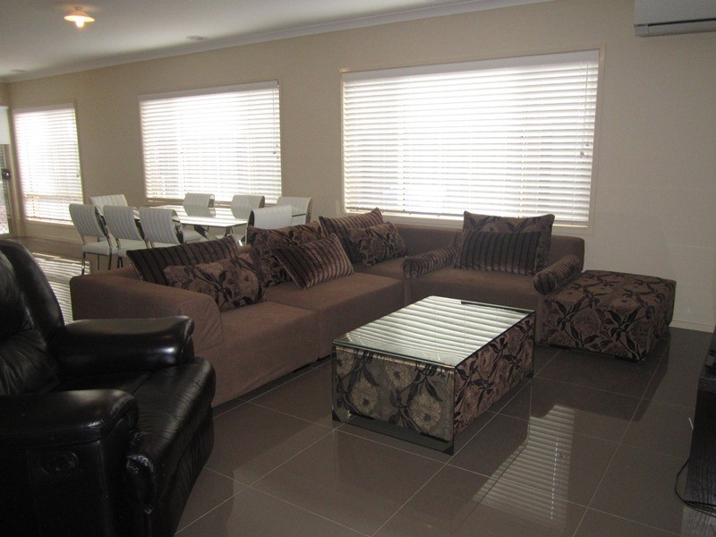 170 Selandra Boulevard, Clyde North VIC 3978