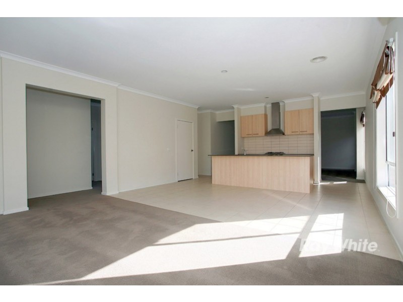 5 Gardens Vista Place, Lynbrook VIC 3975